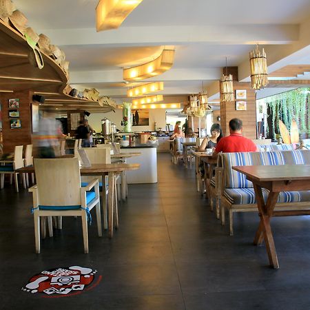 Bliss Surfer Hotel Legian Exterior foto