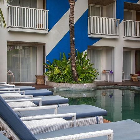 Bliss Surfer Hotel Legian Exterior foto