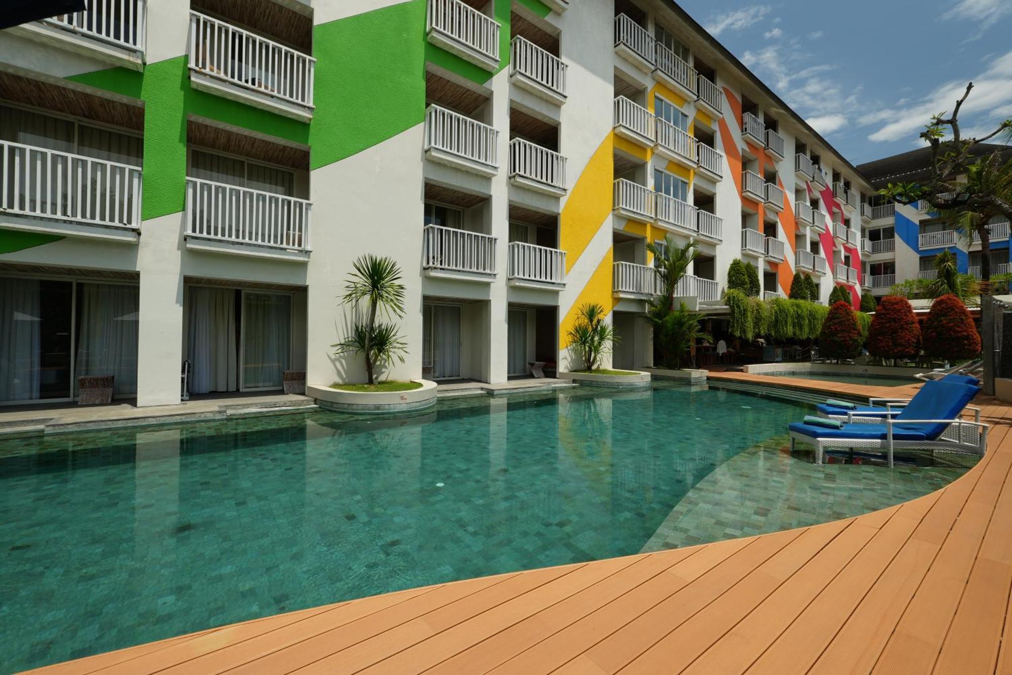 Bliss Surfer Hotel Legian Exterior foto
