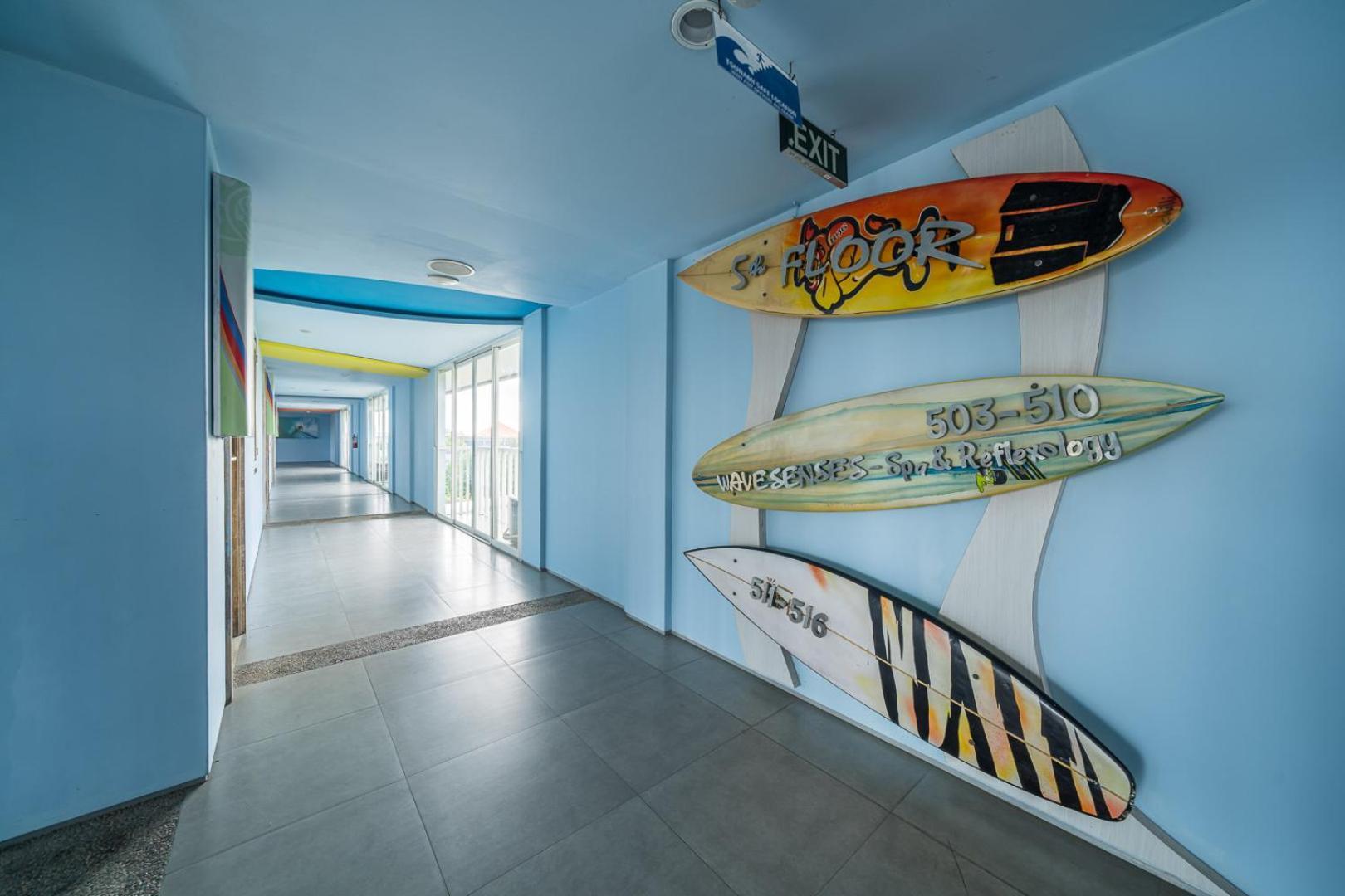 Bliss Surfer Hotel Legian Exterior foto