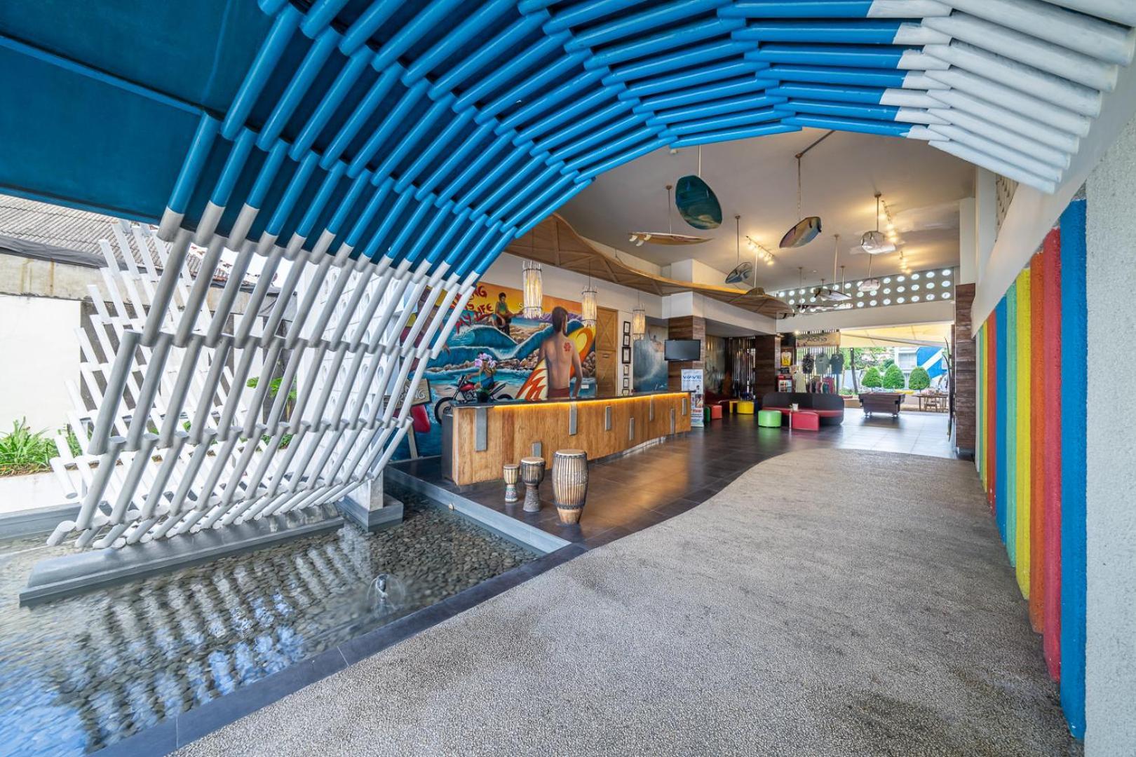 Bliss Surfer Hotel Legian Exterior foto