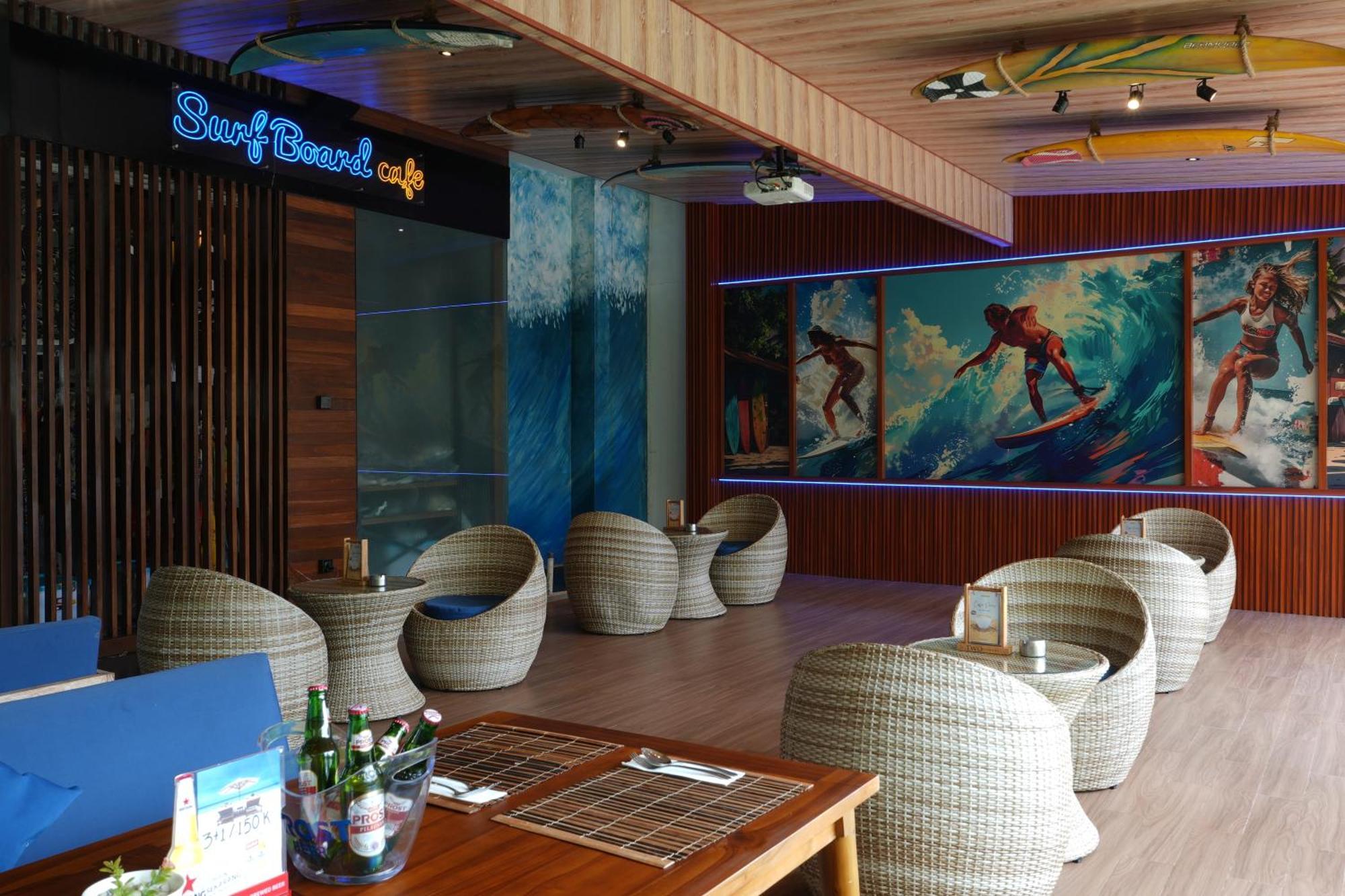 Bliss Surfer Hotel Legian Exterior foto